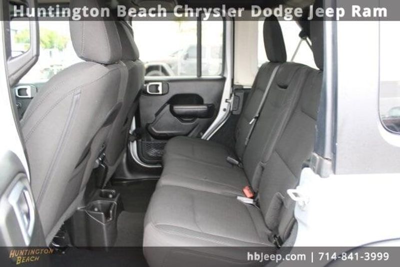 2022 Jeep Wrangler Unlimited Sport SImage 32
