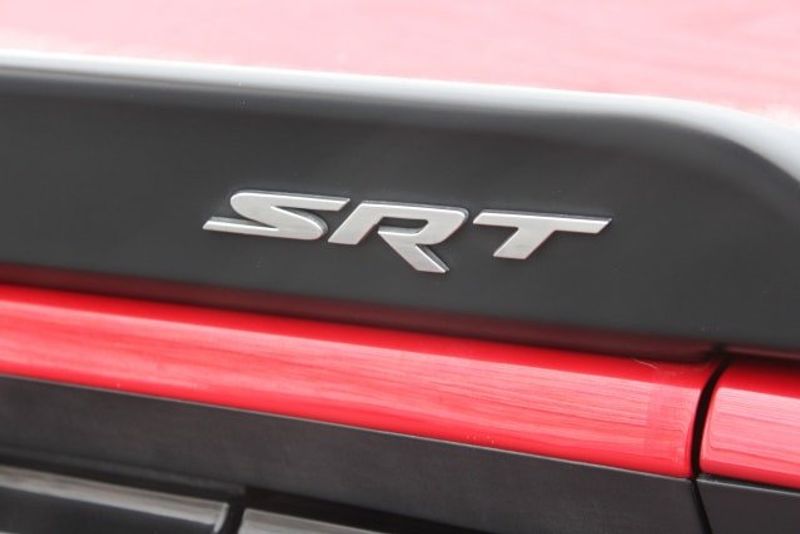 2016 Dodge Challenger SRT HellcatImage 6