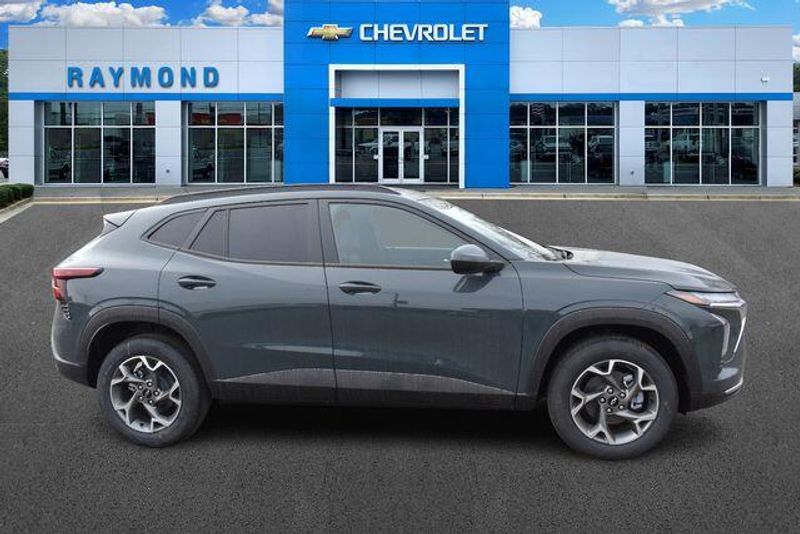 New 2026 Chevrolet Trax LTImage 2