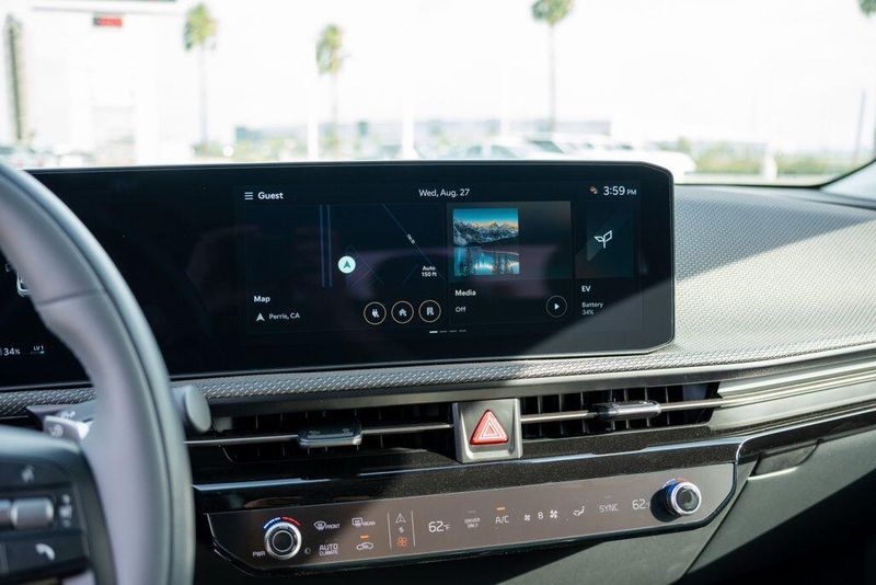 New 2026 Kia EV6 LightImage 13