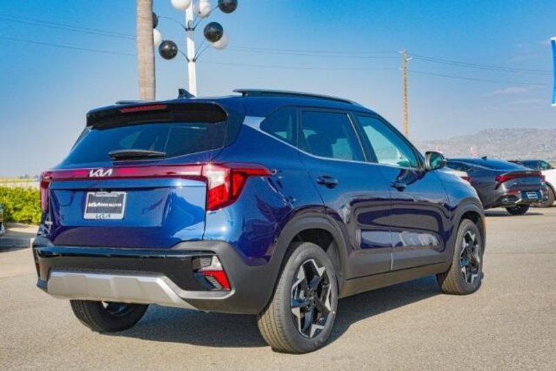 2025 Kia Seltos EXImage 7
