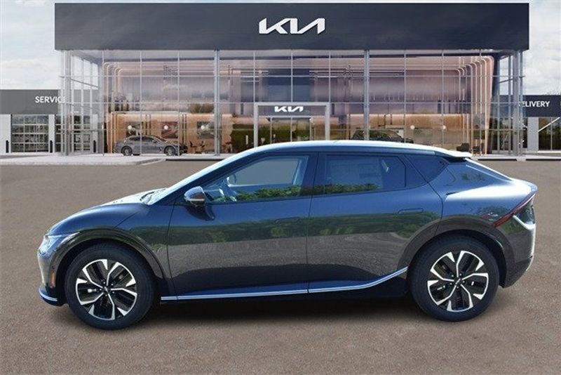 2024 Kia EV6 WindImage 7