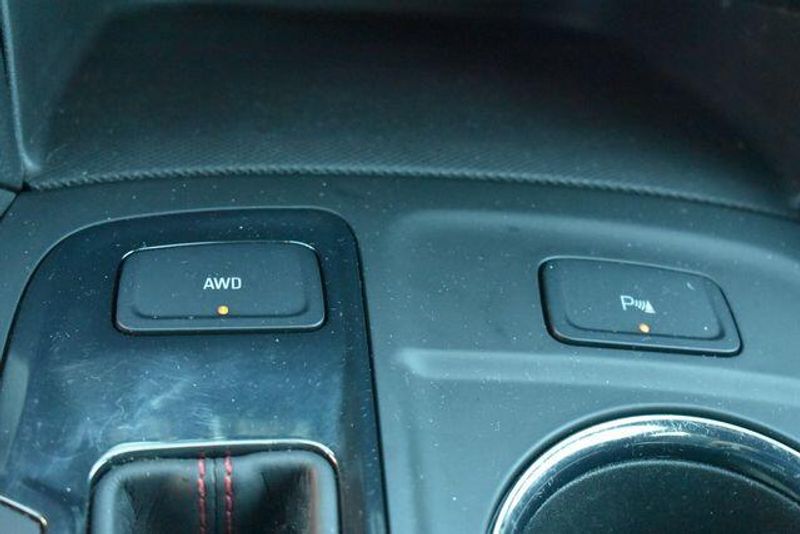 Used 2023 Chevrolet Equinox RSImage 32