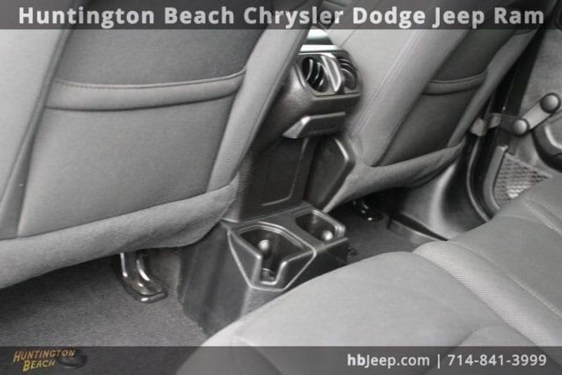 2021 Jeep Wrangler Unlimited WillysImage 33
