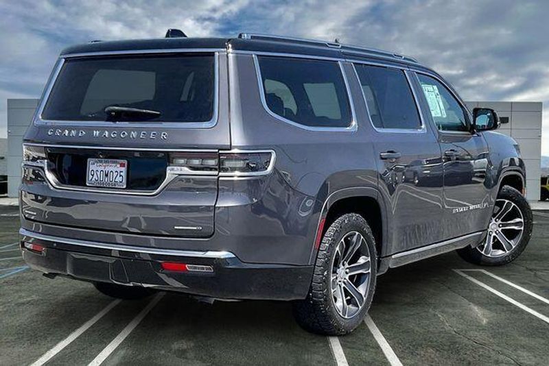 2022 Jeep Grand Wagoneer Series IImage 13