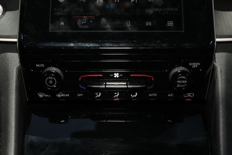 2024 Jeep Grand Cherokee LaredoImage 25