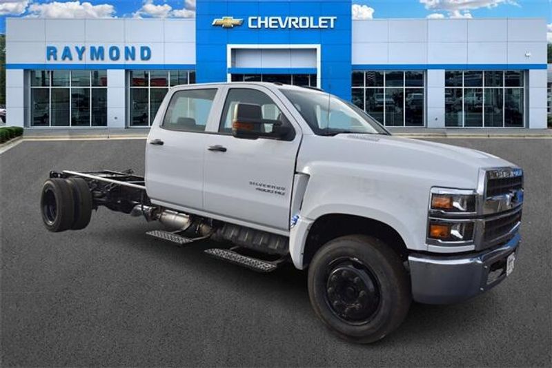 2024 Chevrolet Silverado 4500HD Work TruckImage 10