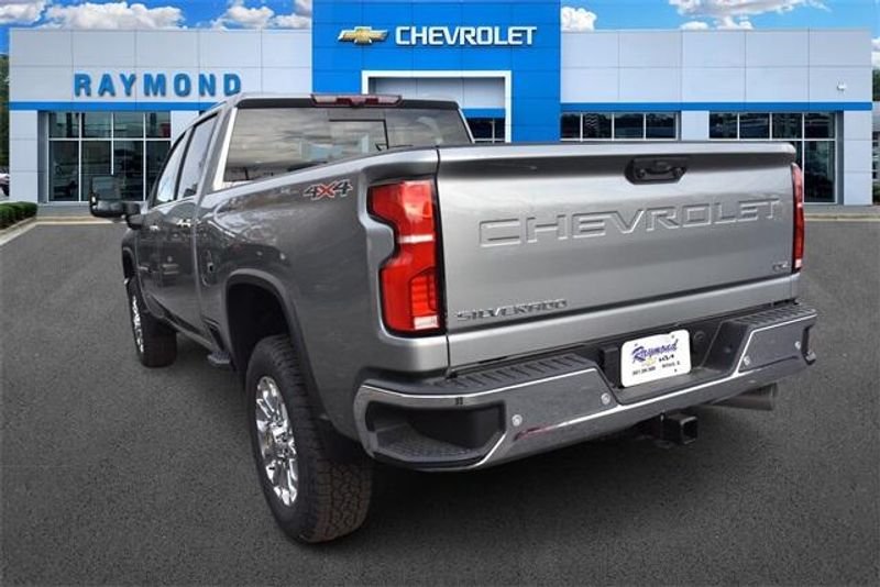 2025 Chevrolet Silverado 3500HD LTZImage 5