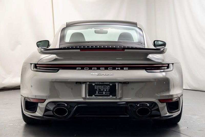 2022 Porsche 911 TurboImage 4