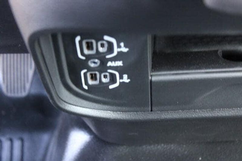 2024 RAM 2500 Tradesman Regular Cab Harbor BodyImage 28
