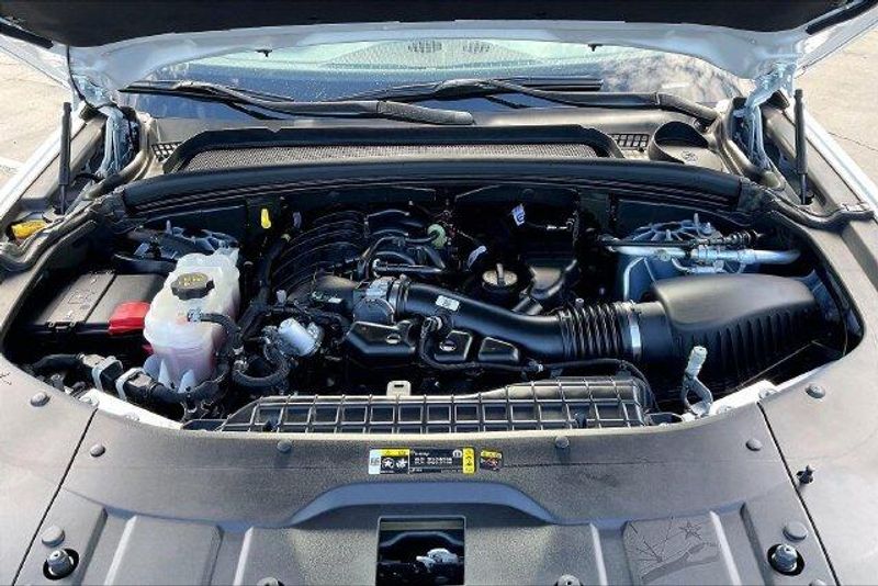 Used 2024 Jeep Grand Cherokee LimitedImage 9