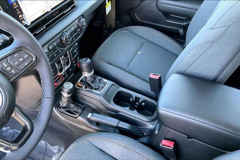 New 2026 Jeep Gladiator Willys 4x4Image 7