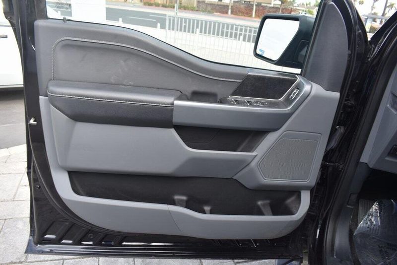 2022 Ford F-150 XLTImage 16
