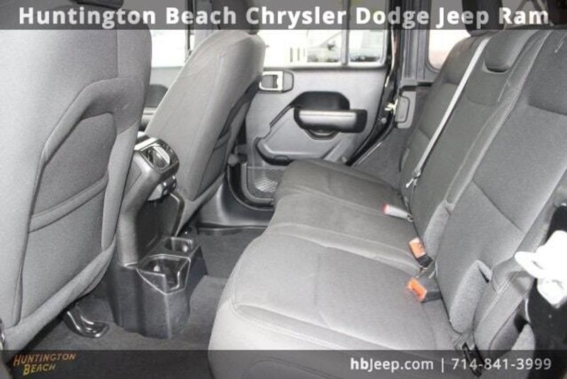 2021 Jeep Wrangler Unlimited WillysImage 37