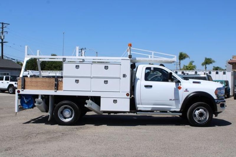 2022 RAM 5500 Chassis Tradesman Regular Cab & 4x2 in a White exterior color and Diesel Gray/Blackinterior. BEACH BLVD OF CARS beachblvdofcars.com 