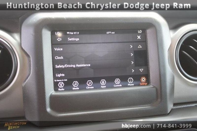 2021 Jeep Wrangler Unlimited WillysImage 23