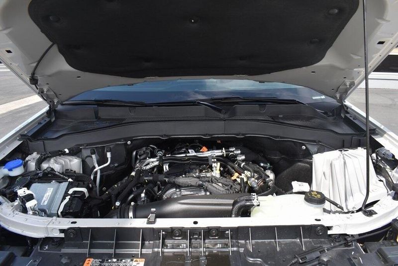 New 2025 Ford Explorer ActiveImage 22