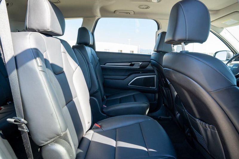 Used 2025 Kia Telluride SImage 19