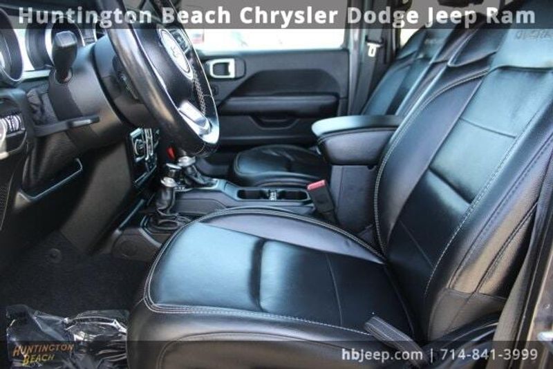 2020 Jeep Gladiator OverlandImage 31