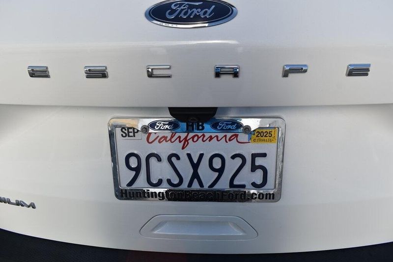 Used 2022 Ford Escape TitaniumImage 7