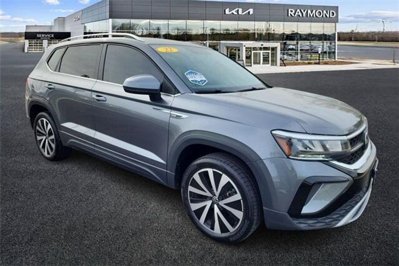 2022 Volkswagen Taos 1.5T SEImage 1