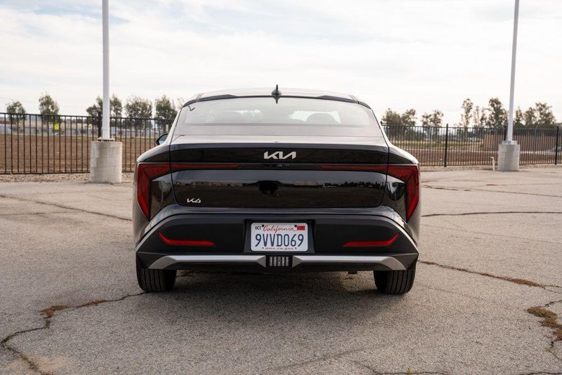 Used 2025 Kia K4 LXImage 6