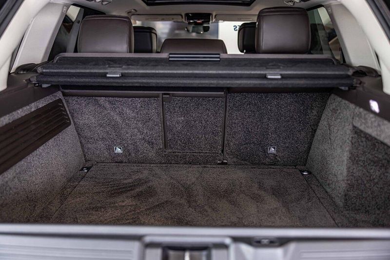 2020 Land Rover Range Rover SuperCharged photo 15