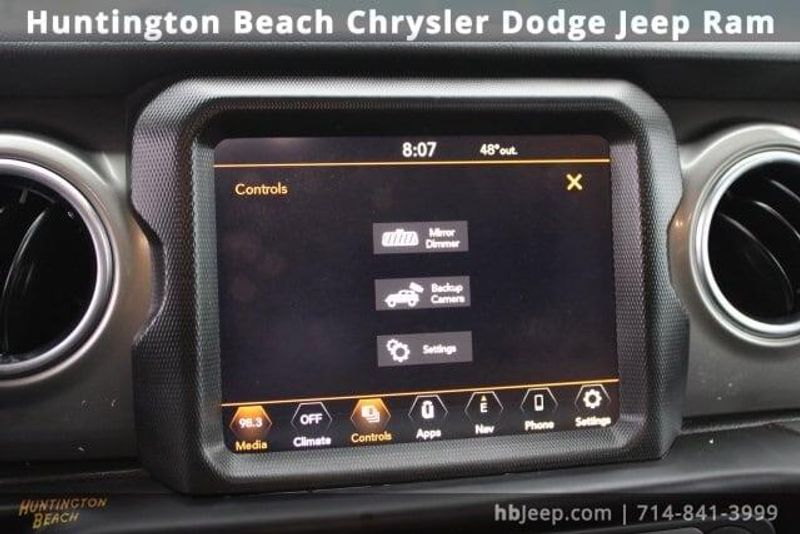 2022 Jeep Wrangler Unlimited SaharaImage 23