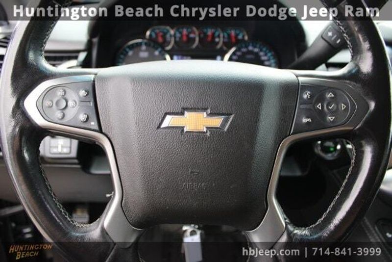 2018 Chevrolet Suburban LTImage 19