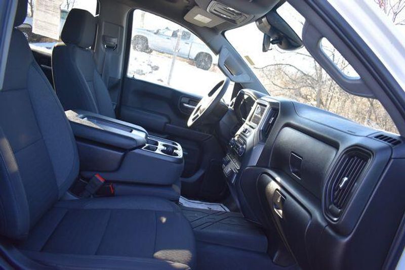 Used 2024 Chevrolet Silverado 1500 CustomImage 15