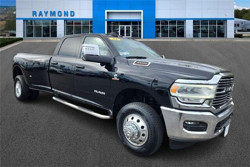 2024 RAM 3500 LaramieImage 1
