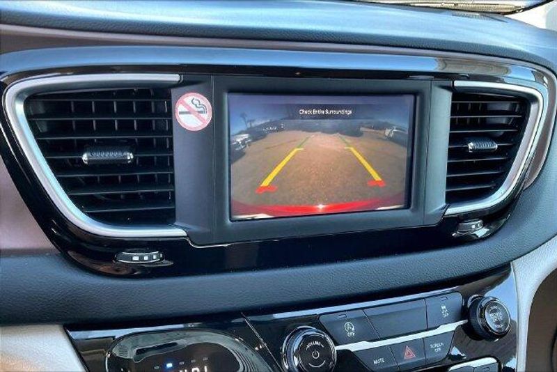 Used 2023 Chrysler Voyager LXImage 21