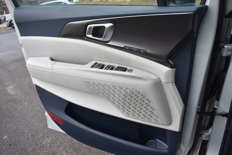 New 2026 Kia Carnival Hybrid SXImage 37