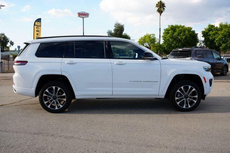 Used 2024 Jeep Grand Cherokee L OverlandImage 8
