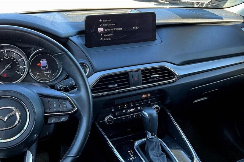 Used 2023 Mazda CX-9 TouringImage 6