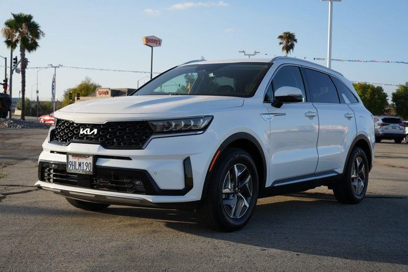 Used 2023 Kia Sorento Hybrid EXImage 3