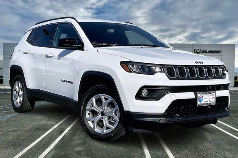 New 2026 Jeep Compass Latitude 4x4Image 14