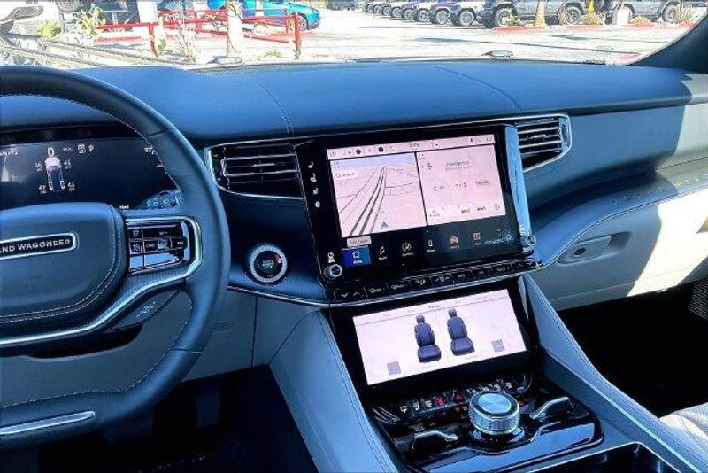 2026 Jeep Grand Wagoneer Summit Obsidian 4x4Image 5