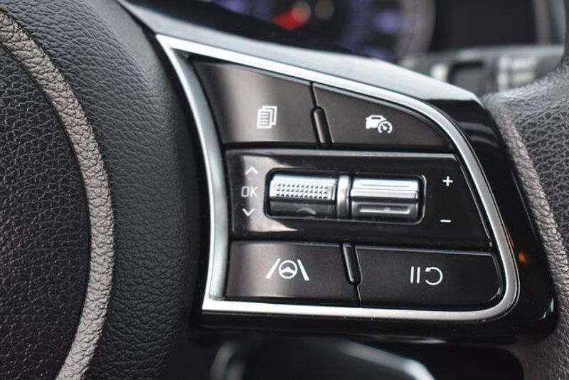 Used 2023 Kia Forte LXSImage 23