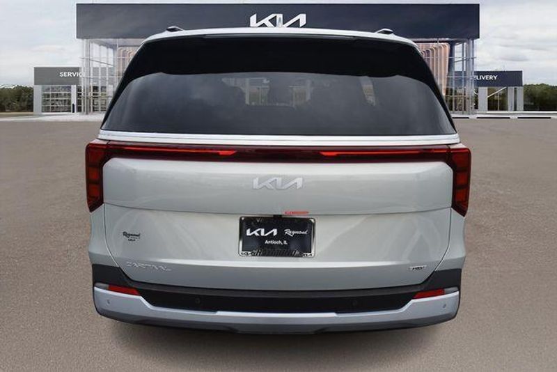 New 2026 Kia Carnival Hybrid EXImage 5