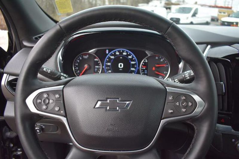 Used 2023 Chevrolet Traverse PremierImage 35
