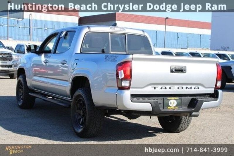 2023 Toyota Tacoma SRImage 3