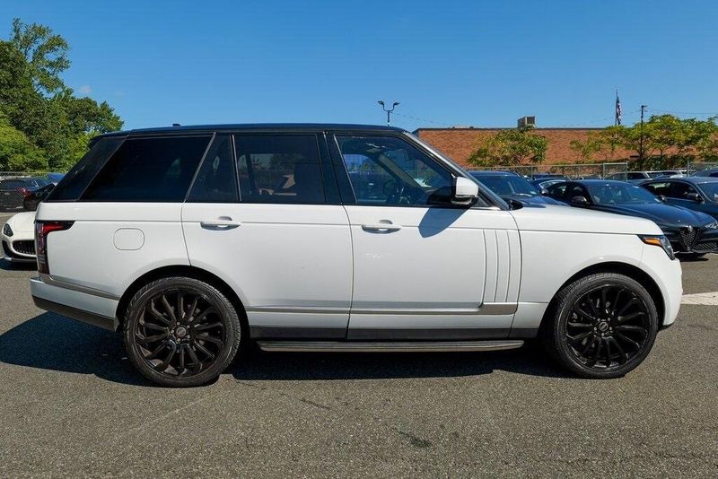 2016 Land Rover Range Rover SuperCharged photo 5