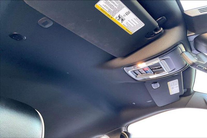 Used 2024 RAM 1500 LimitedImage 29