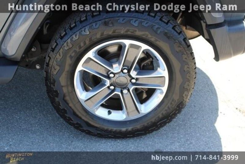 2020 Jeep Wrangler Unlimited SaharaImage 11