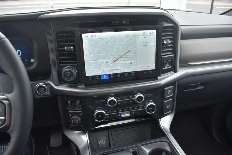New 2025 Ford F-150 PlatinumImage 32