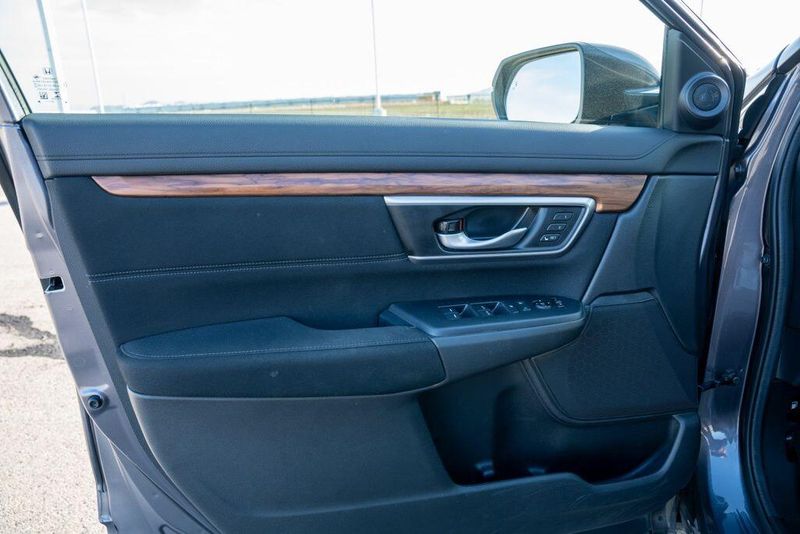 Used 2020 Honda CR-V Hybrid EXImage 13