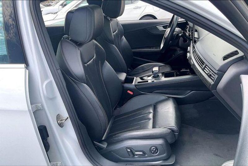 Used 2024 Audi A4 45 S line Premium PlusImage 6