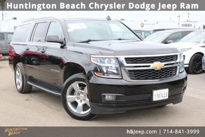 2018 Chevrolet Suburban LTImage 1