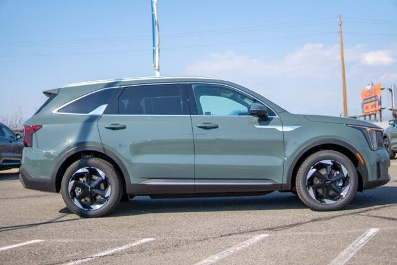2025 Kia Sorento Hybrid EXImage 8
